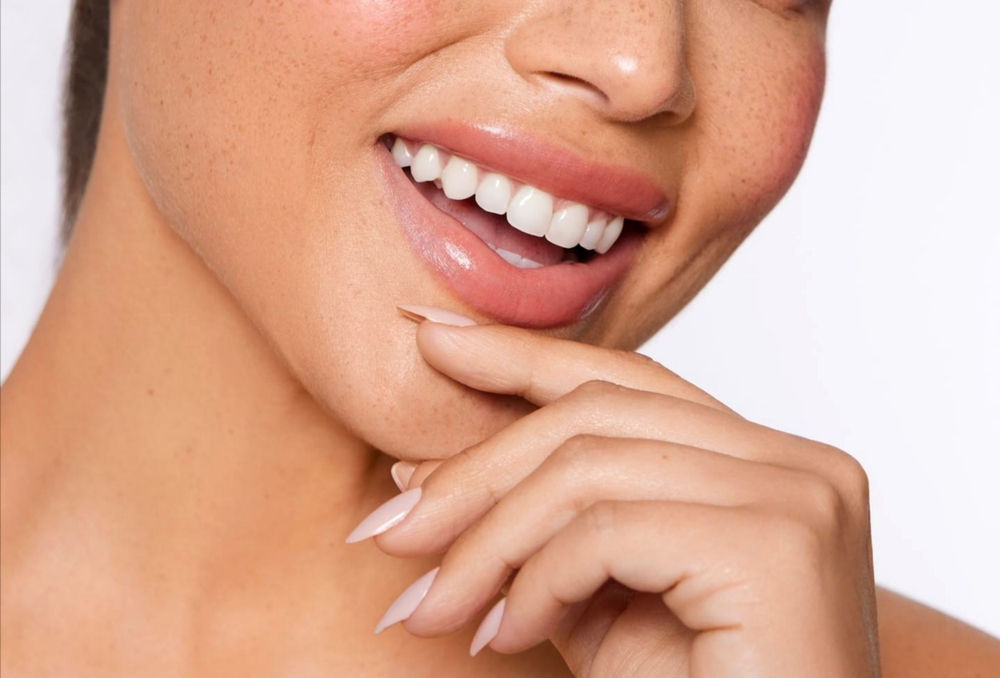 Close up of a woman's healthy, white smile in the Virginia Beach community 